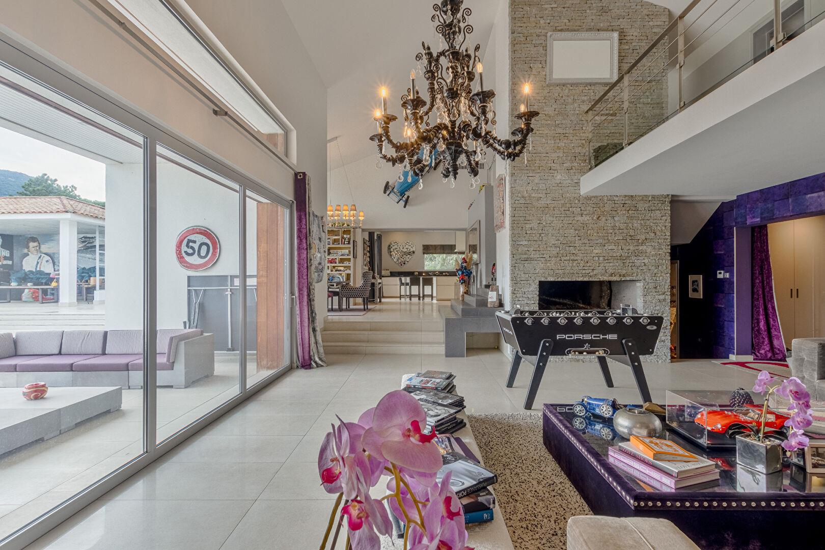 Maison à vendre, 385m², Le Plan-de-la-Tour