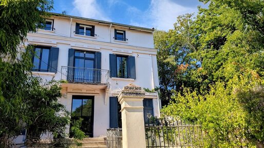 Maison 8 pièces 191 m² · à Nîmes · 191 m² · 745 000 €