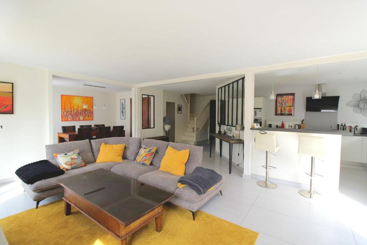 Maison à vendre, 154m², Le Mesnil-Saint-Denis