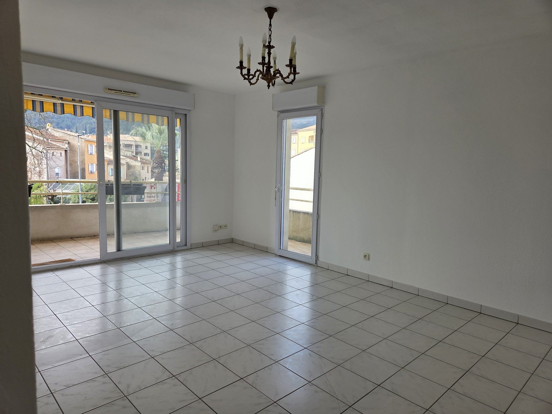 Appartement à vendre, 82m², Solliès-Pont