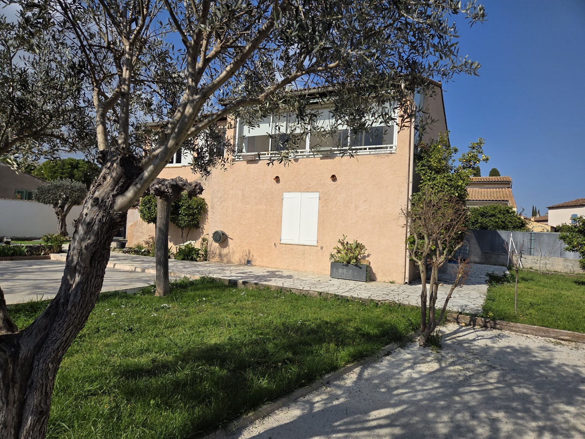 Maison à vendre, 90m², Cuers
