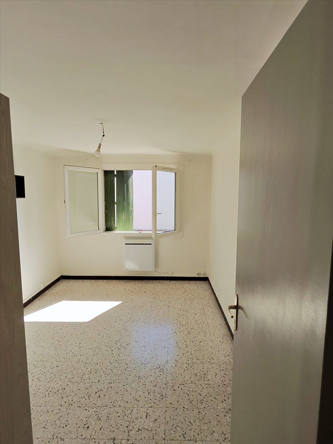 Appartement à louer, 42m², Solliès-Pont