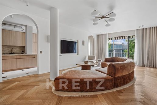 Appartement 6 pièces 170 m² · à Paris 16ème · 170 m² · 2 700 000 €