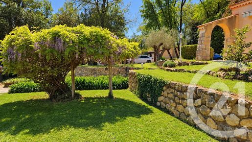 Maison 7 pièces 222 m² · à Roquefort-les-Pins · 222 m² · 1 290 000 €