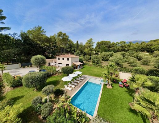 Maison 6 pièces 173 m² · à Roquefort-les-Pins · 173 m² · 1 995 000 €