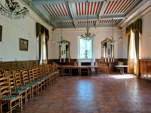 Maison 1089 m² · à Pierrelatte · 1 089 m² · 1 410 000 €
