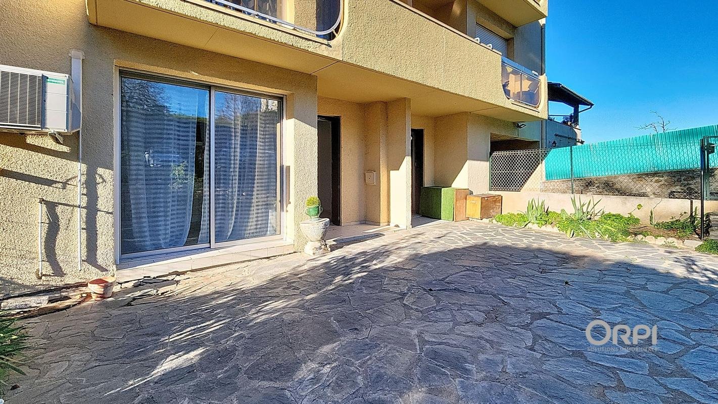 Appartement à louer, 38m², Prades
