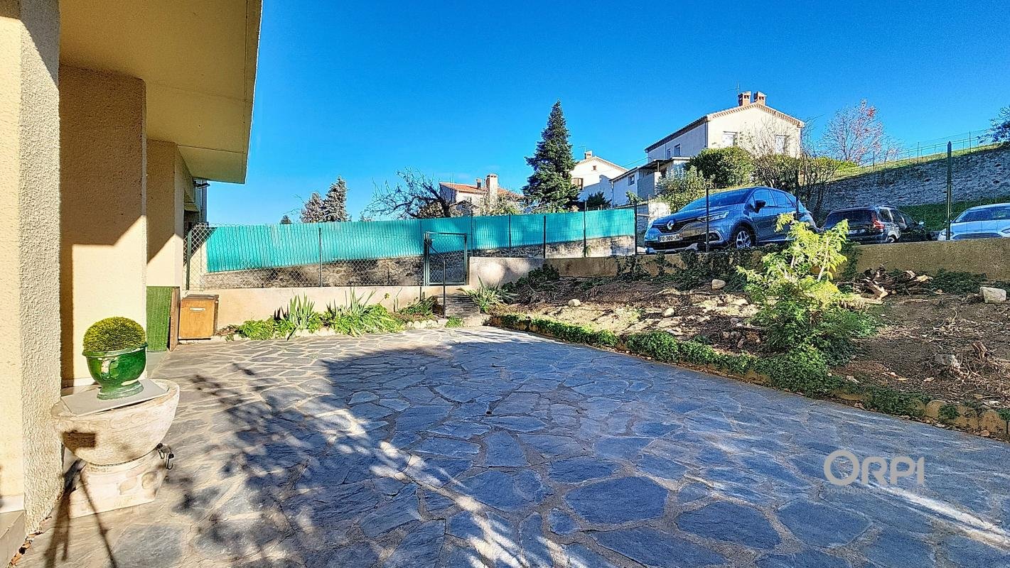 Appartement à louer, 38m², Prades
