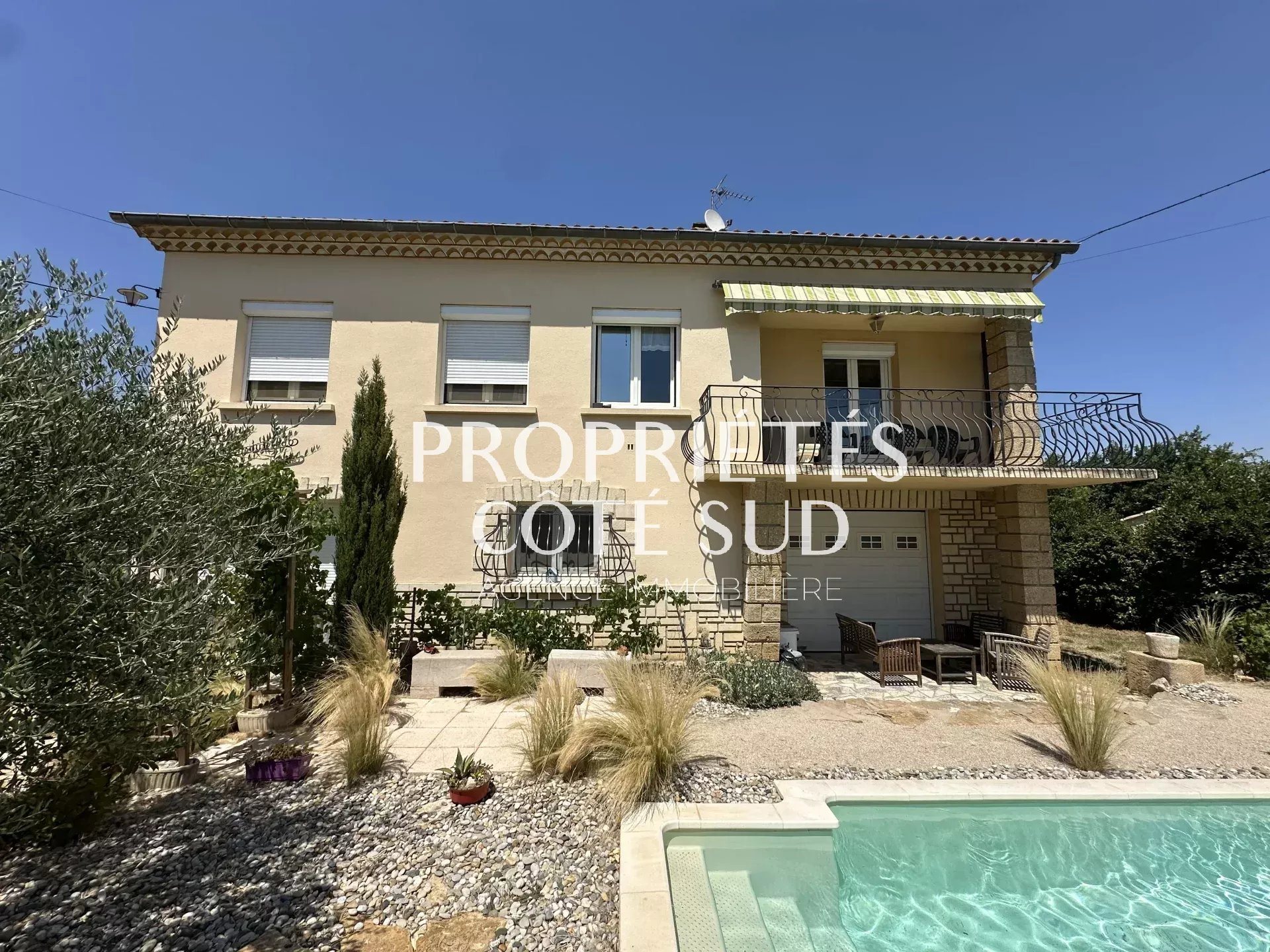 Maison à vendre, 135m², Laudun-l'Ardoise