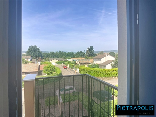 3 pièces 67 m² · à Saint-Georges-de-Reneins · 67 m² · 185 000 €