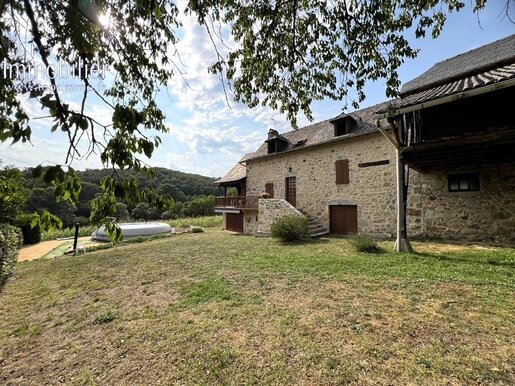 Maison 5 pièces 115 m² · à Lunac · 115 m² · 233 000 €