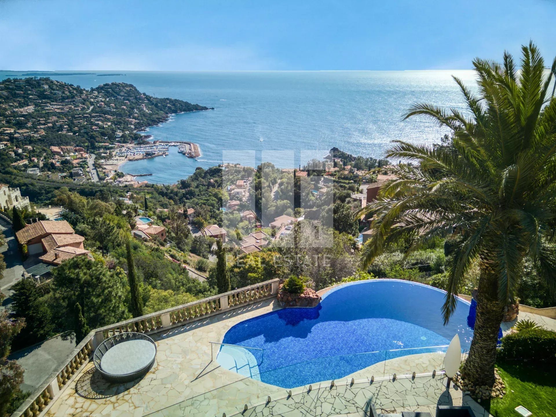 Maison à vendre, 268m², Théoule-sur-Mer