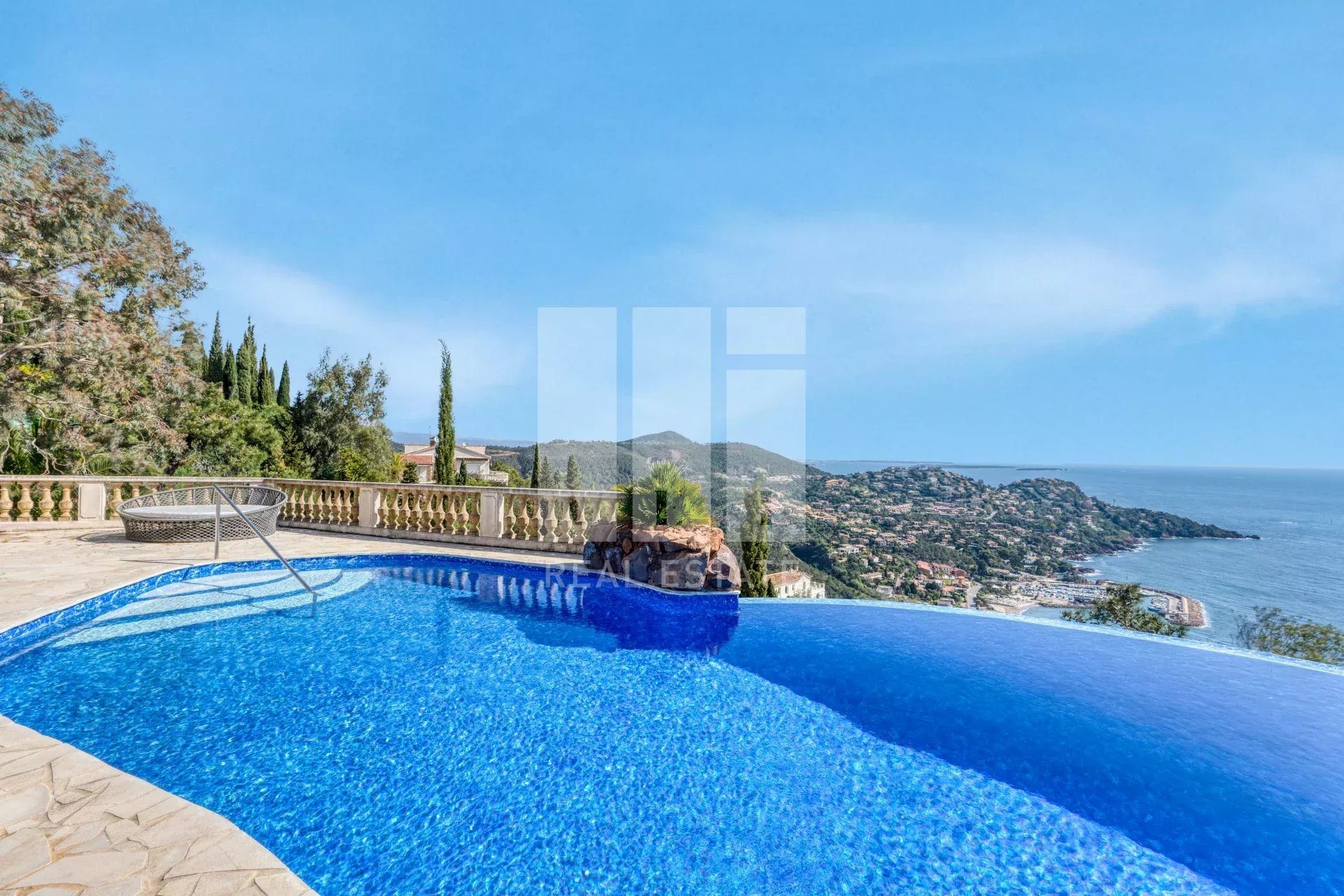 Maison à vendre, 268m², Théoule-sur-Mer