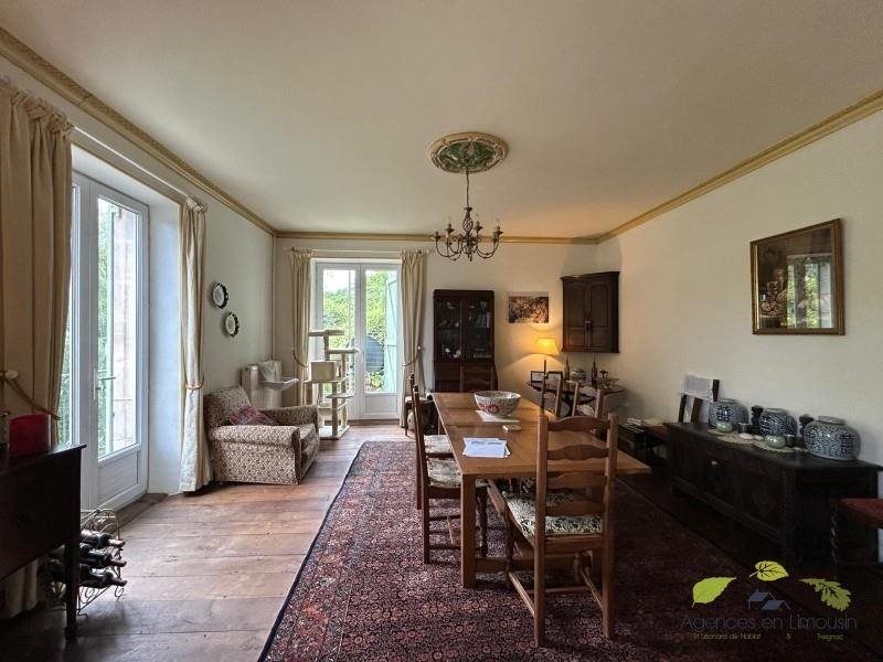 Maison à vendre, 183m², Saint-Léonard-de-Noblat