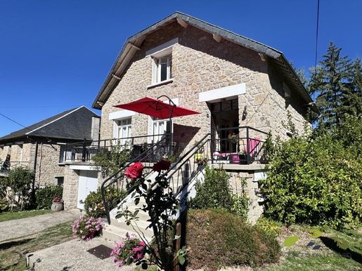Maison 4 pièces 111 m² · à Treignac · 111 m² · 141 700 €