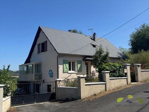 6 pièces 142 m² · à Chamberet · 142 m² · 248 400 €
