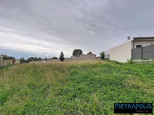 Terrain, terrain 730 m² — Villeneuve (Ain) · 130 000 €