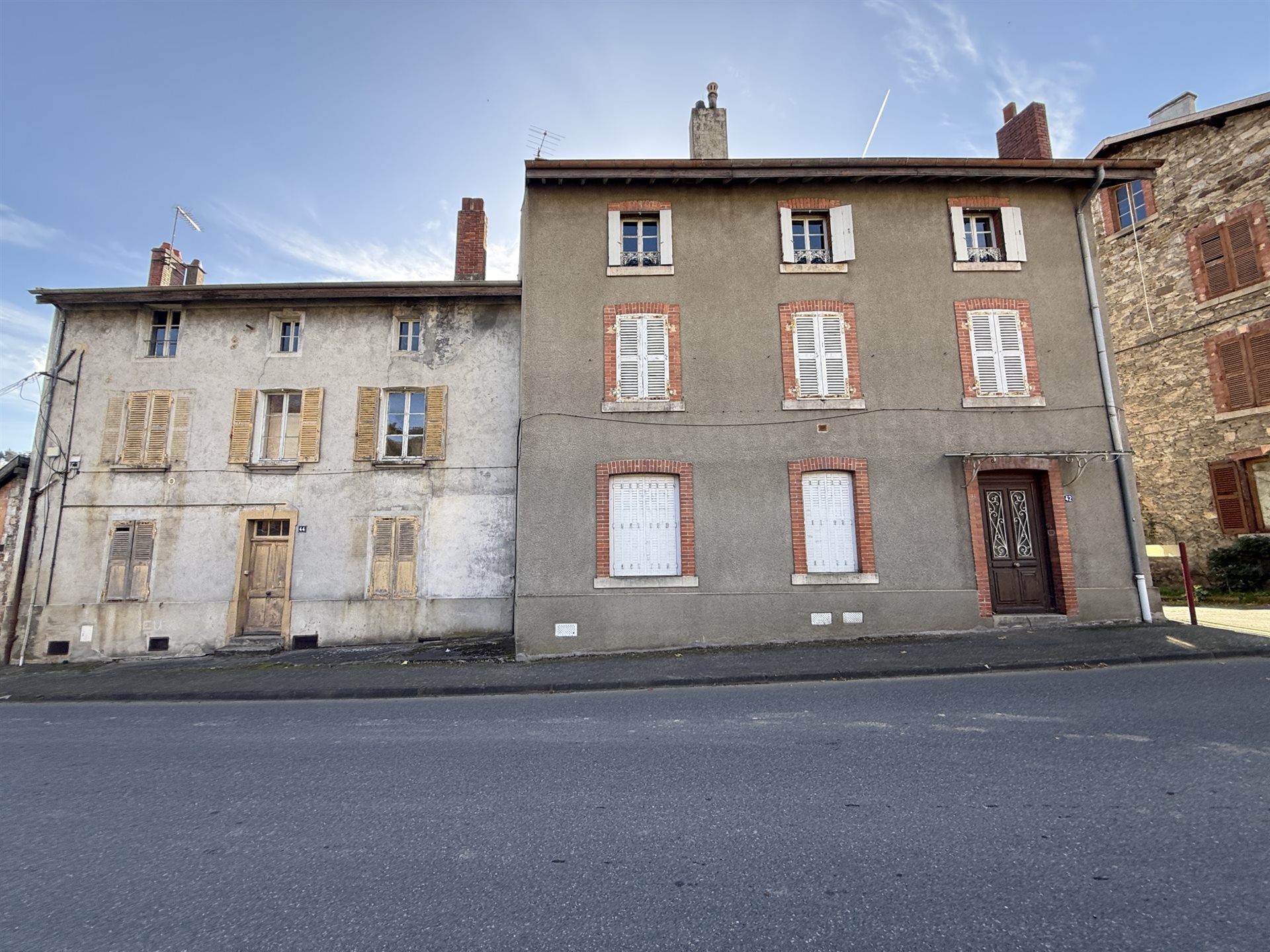 Maison à vendre, 347m², Bourg-Argental