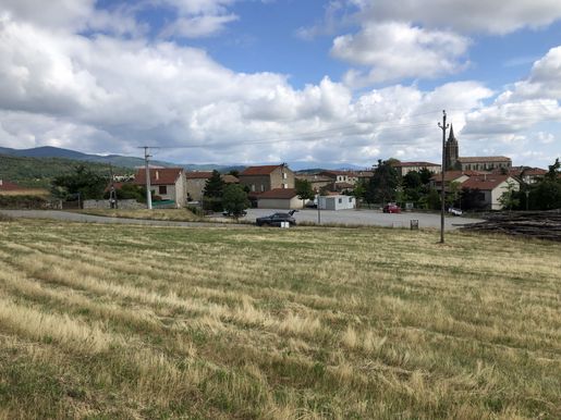 Terrain 1550 m² · à Préaux · 77 000 €