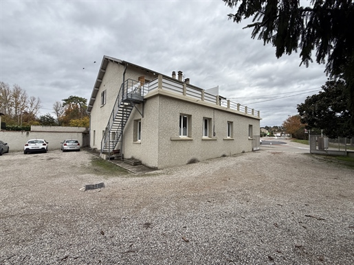 Local commercial 4 pièces 92 m² · à Salaise-sur-Sanne · 92 m² · 190 000 €