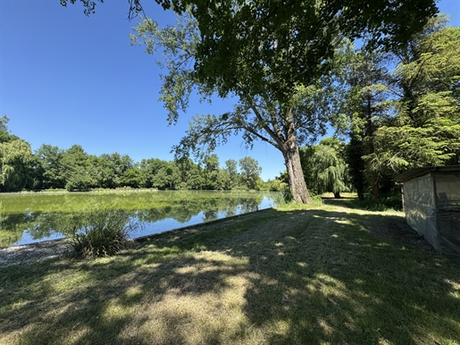 20 pièces 510 m² · à Moras-en-Valloire · 510 m² · 624 000 €