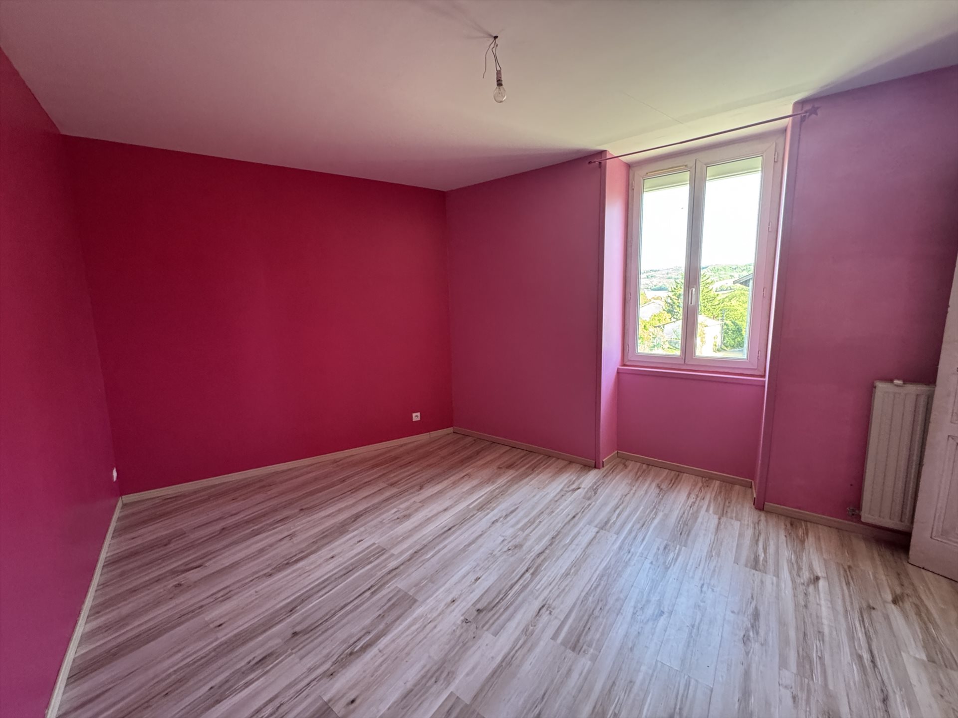 Maison à vendre, 122m², Anneyron