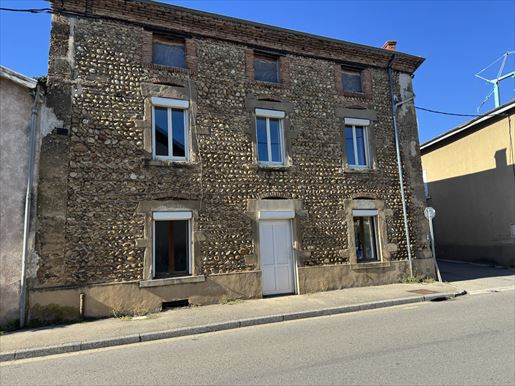 Maison 4 pièces 122 m² · à Anneyron · 122 m² · 199 000 €