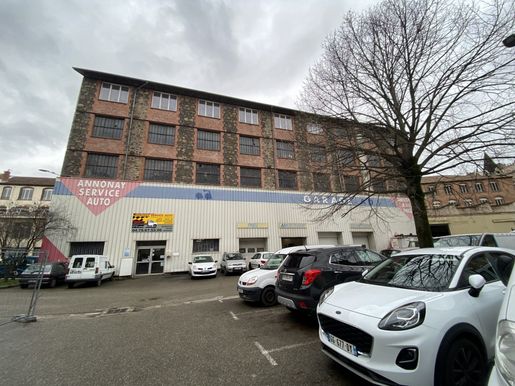 Maison 2225 m² · à Annonay · 2 225 m² · 520 000 €