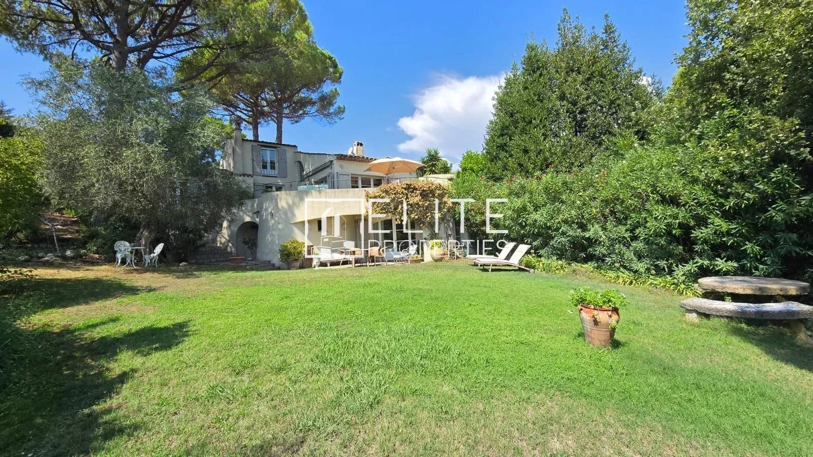 Maison à vendre, 193m², Mouans-Sartoux