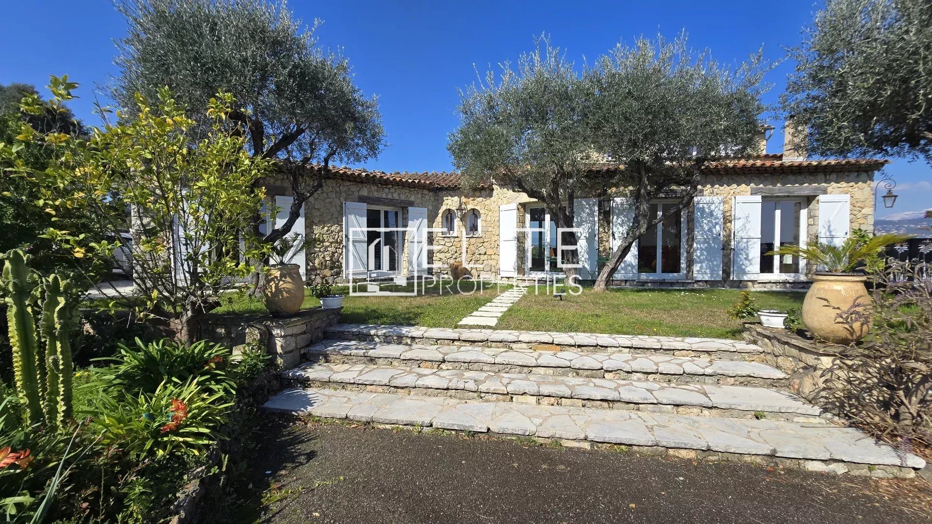 Maison à vendre, 180m², Tanneron
