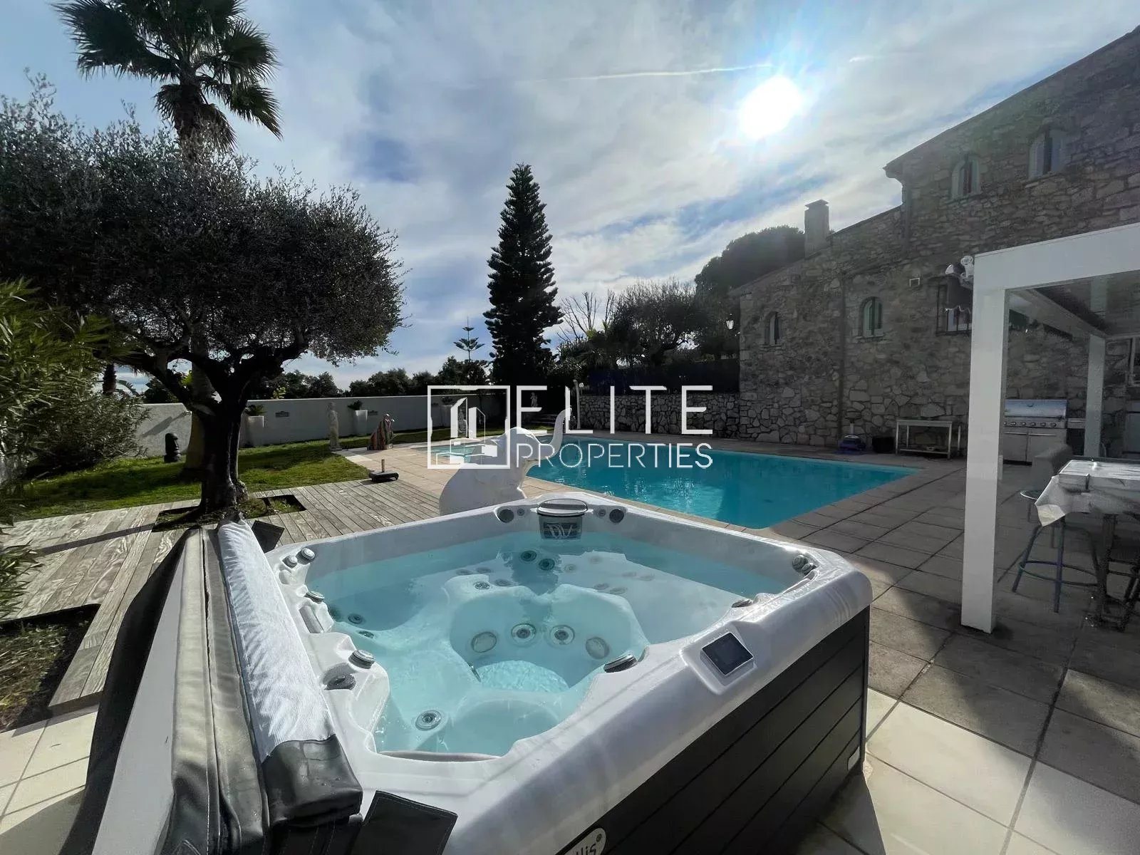 Maison à vendre, 180m², Tanneron