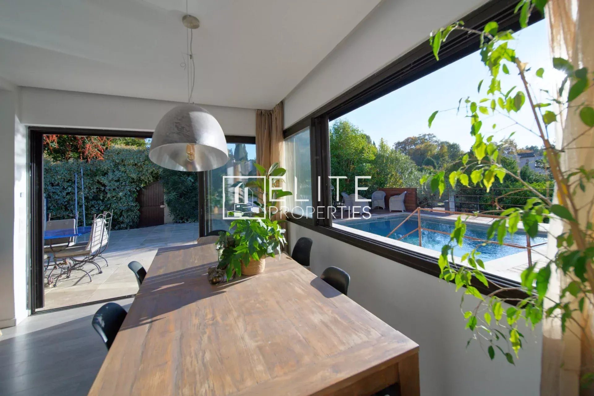 Maison à vendre, 200m², Mouans-Sartoux