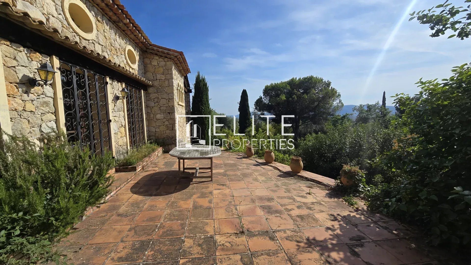 Maison à vendre, 333m², Mouans-Sartoux