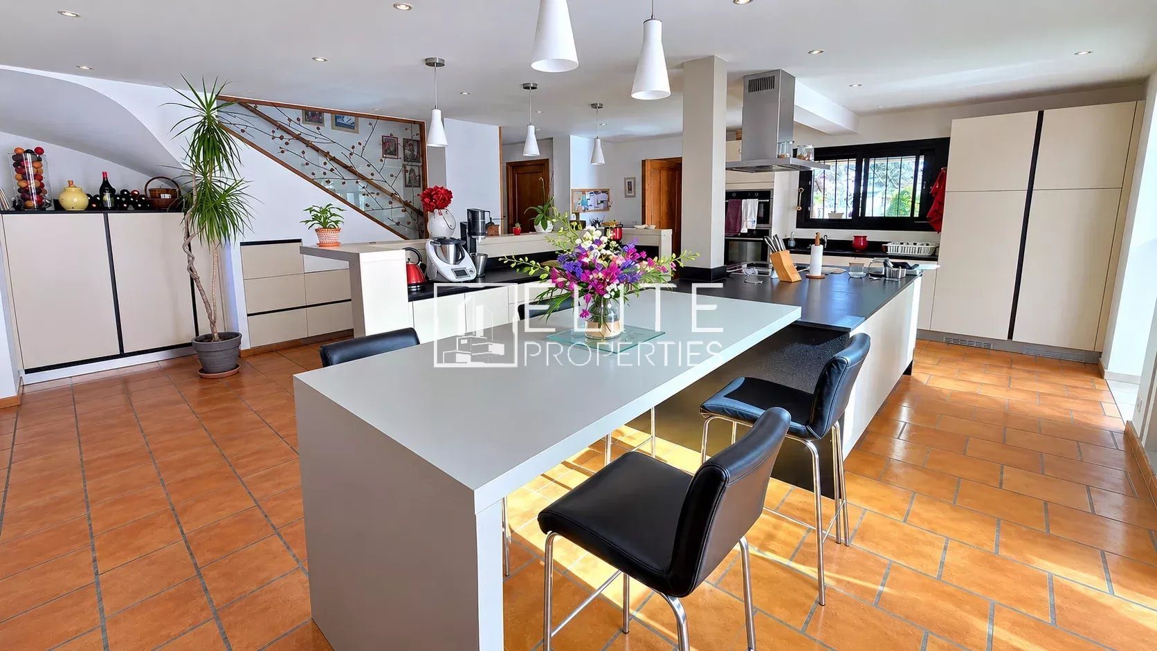 Maison à vendre, 200m², Mouans-Sartoux