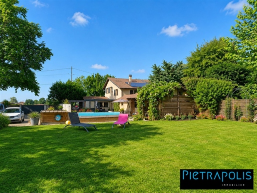 Maison 6 pièces 162 m² · à Villeneuve · 162 m² · 499 000 €