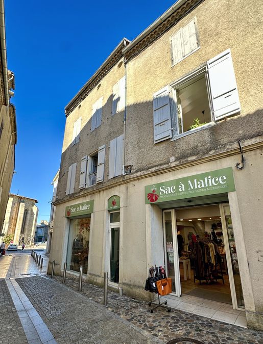 Local commercial 143 m² · à Condom · 143 m² · 88 000 €