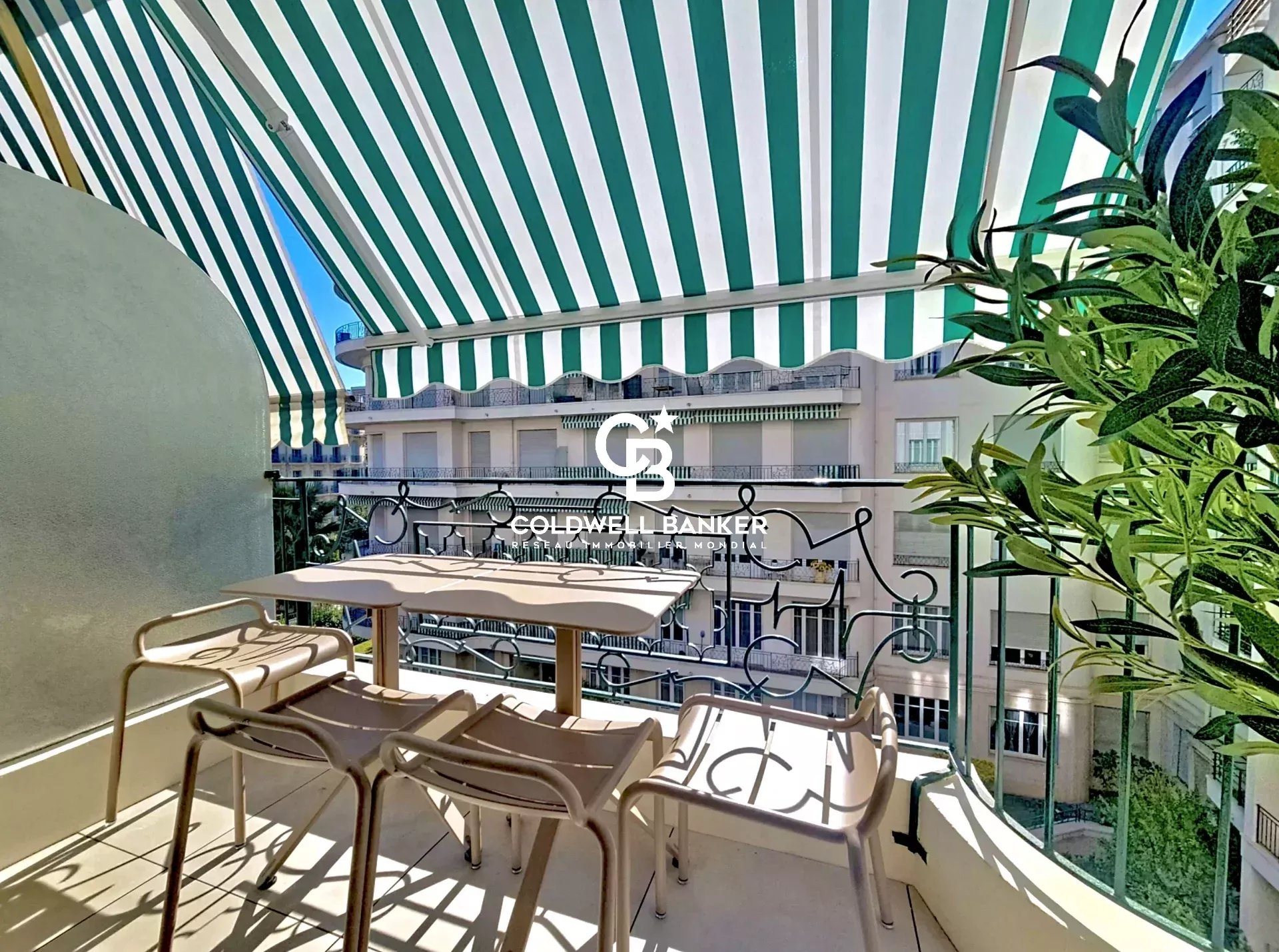 Appartement – Nice, Quartier Jean-Médecin - Vue 3