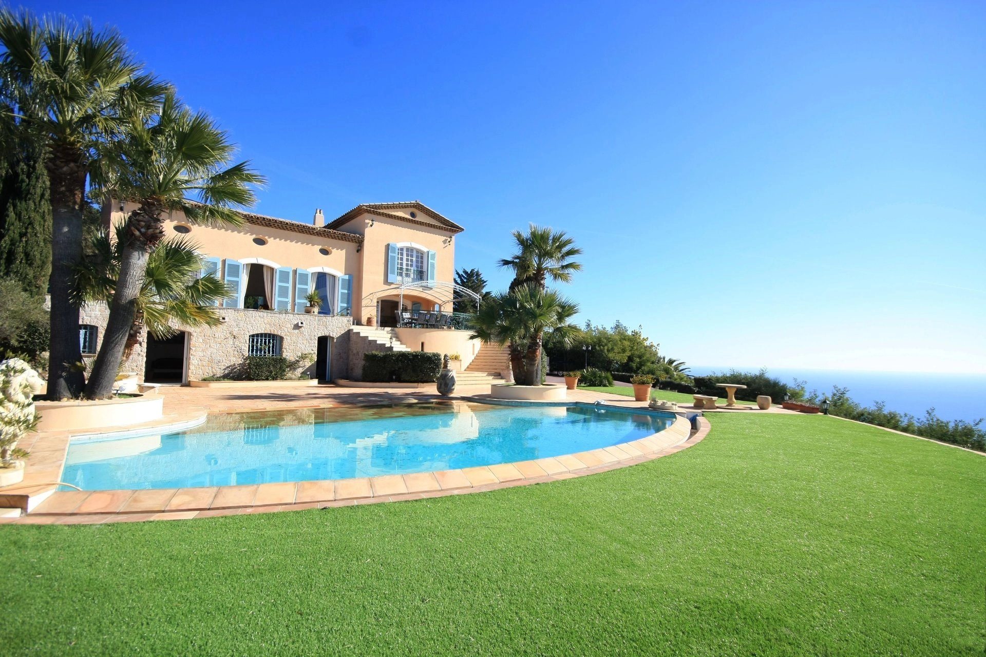 Maison à vendre, 390m², Saint-Raphaël
