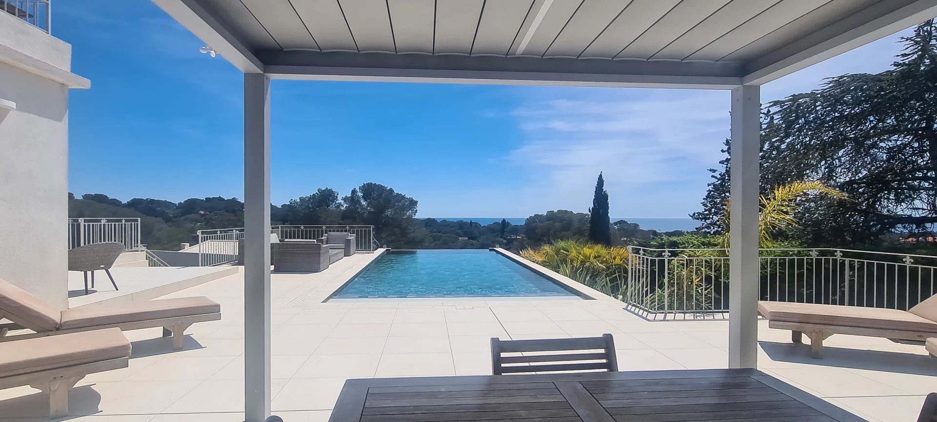 Maison à vendre, 261m², Saint-Raphaël