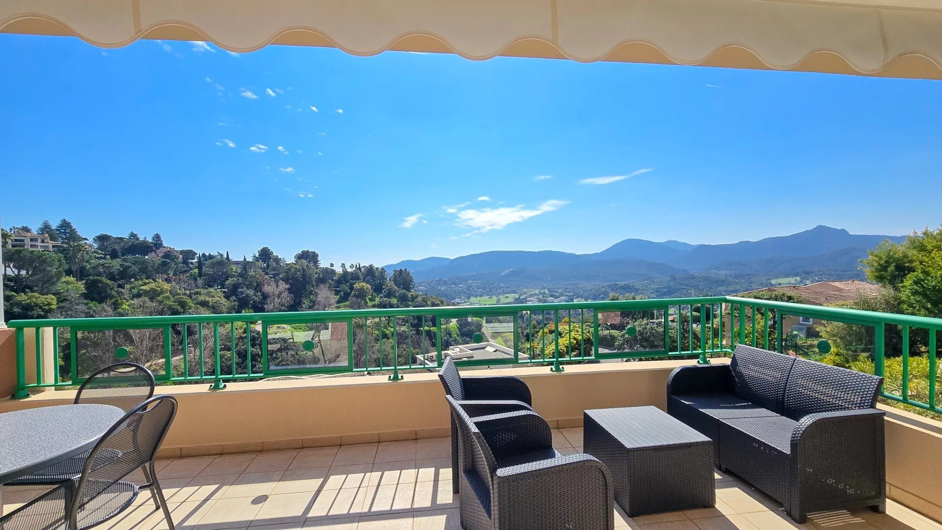 Appartement à vendre, 101m², Mandelieu-la-Napoule