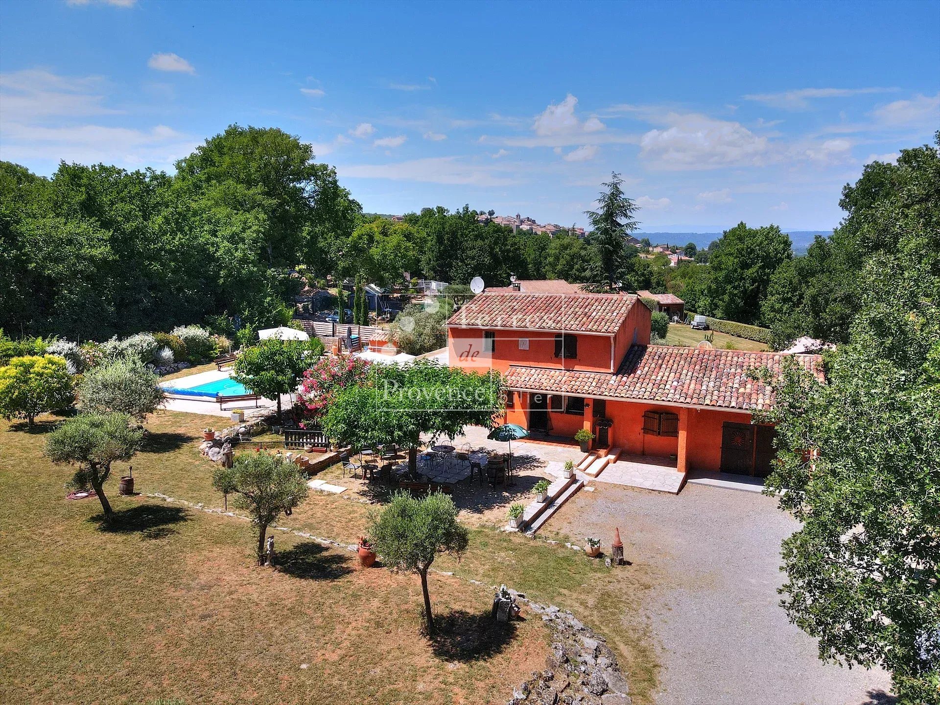 Maison à vendre, 129m², Montmeyan