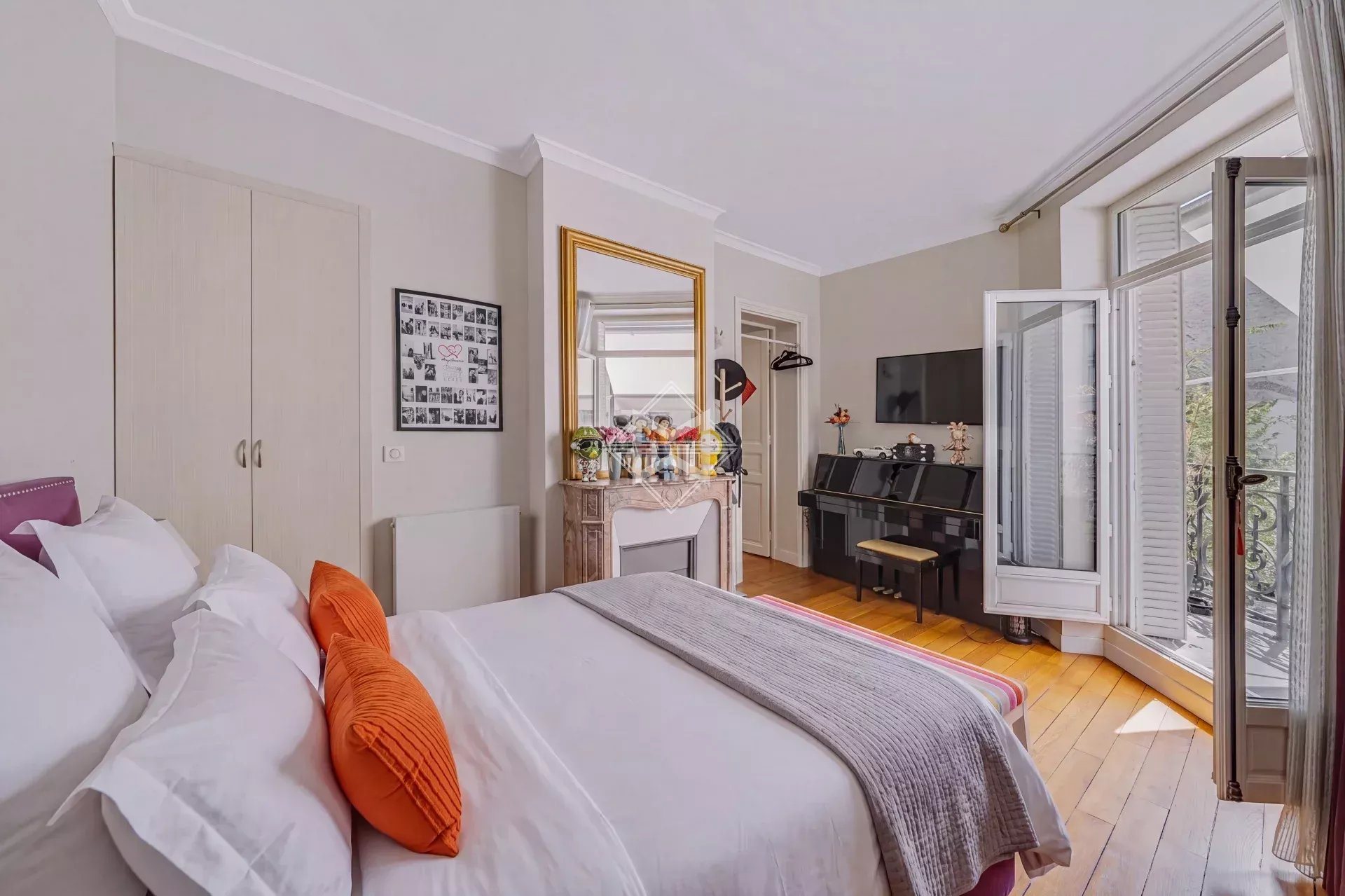 Appartement – Paris, Quartier Saint-Thomas-d'Aquin - Vue 4