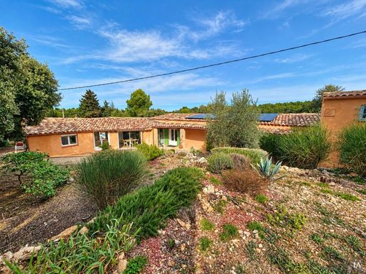 Maison 6 pièces 142 m² · à Moissac-Bellevue · 142 m² · 449 000 €