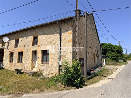 Maison 8 pièces 232 m² · à Harricourt · 232 m² · 99 900 €