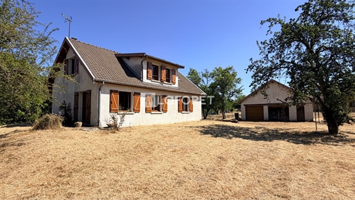 A la venta en MOIREMONT casa de 133 m² - 5 dormitorios