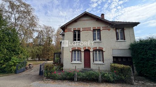 Maison 7 pièces 181 m² · à Ville-sur-Tourbe · 181 m² · 120 000 €