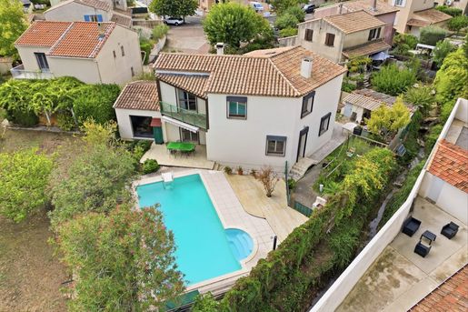 Maison 6 pièces 168 m² · à Juvignac · 168 m² · 550 000 €