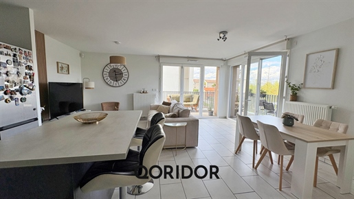 Appartement 3 pièces 70 m² · à Meyzieu · 70 m² · 249 000 €