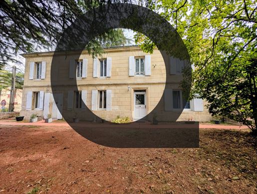 Maison 10 pièces 300 m² · à Saint-Loubès · 300 m² · 599 000 €