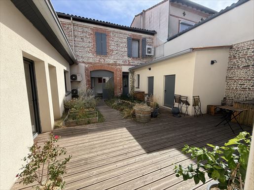 Maison 342 m² · à Toulouse · 342 m² · 1 300 000 €